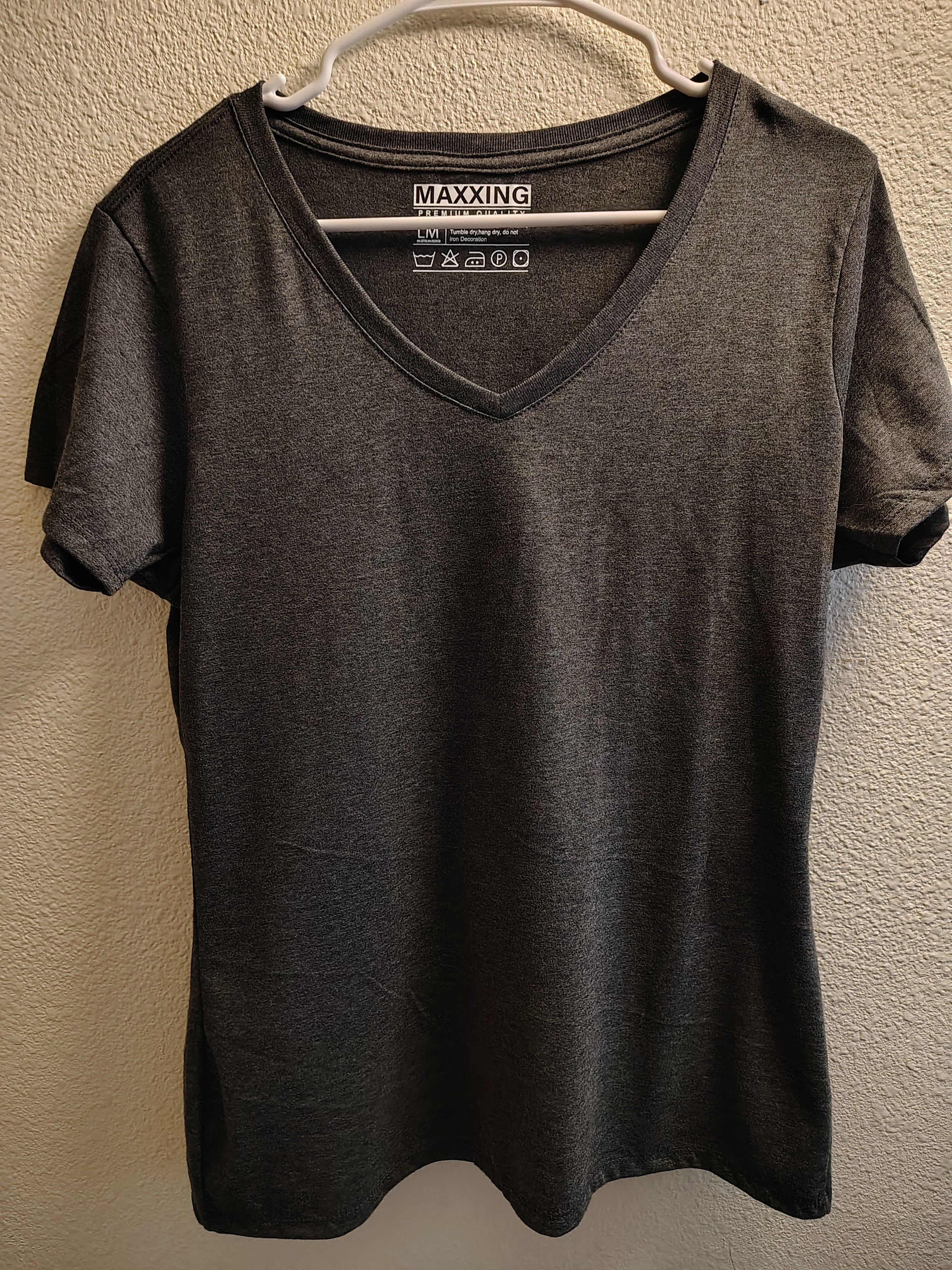 MAXXING ladies V neck