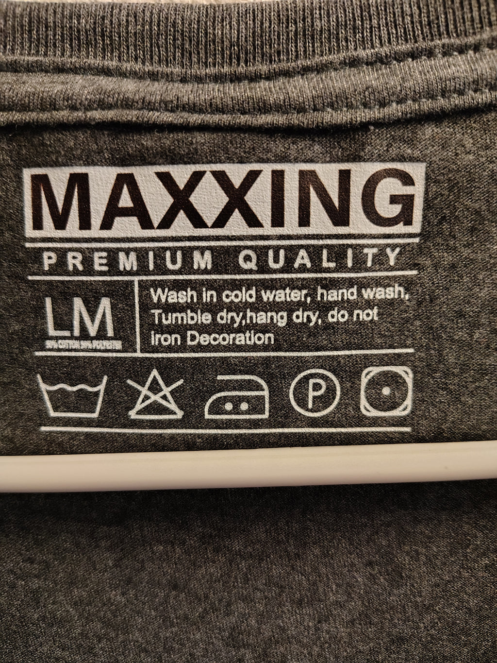 MAXXING ladies V neck